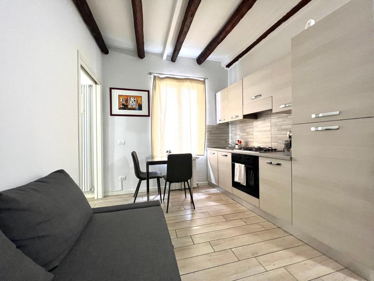 Beautiful View Navigli Apartment Milão Exterior foto